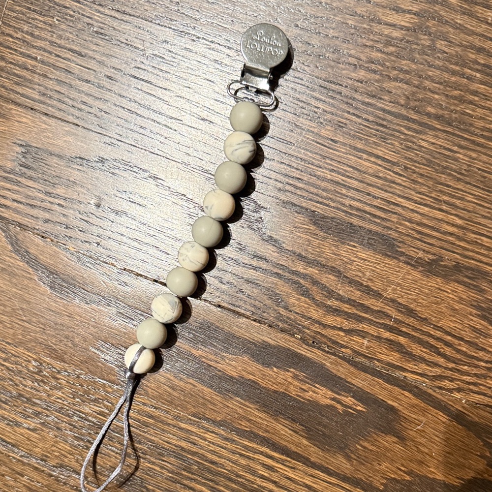 LouLou Lollipop Pacifier Clip